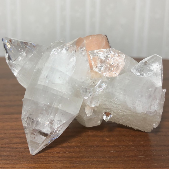 ☆（SOLD  OUT）美結晶｜アポフィライト｜with スティルバイト｜原石｜クラスター｜天然石 ｜パワーストーン 4枚目の画像