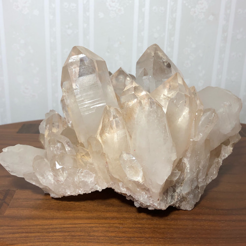 ☆送料無料｜水晶｜クラスター 特大 1.8kg｜ヒマラヤ産｜原石｜天然石