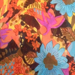 水色とオレンジのカラフル花柄／Blue and orange colorful floral pattern 5枚目の画像