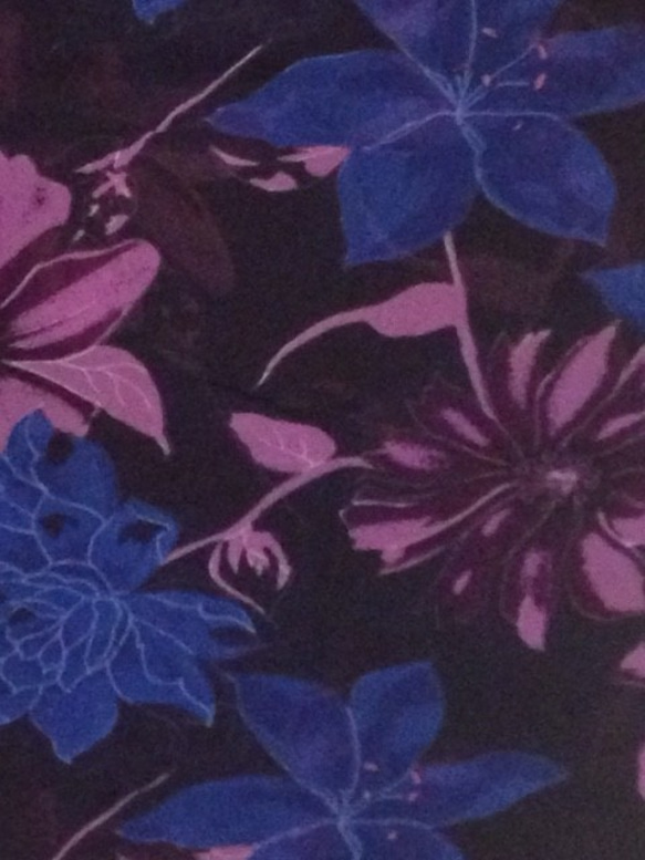 紫とブルーの花が舞う／Purple and blue flowers 3枚目の画像