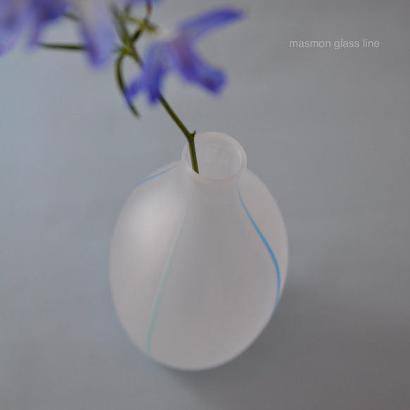 Misty glass vase - 霧の花入れ (青 × 水色) 1枚目の画像