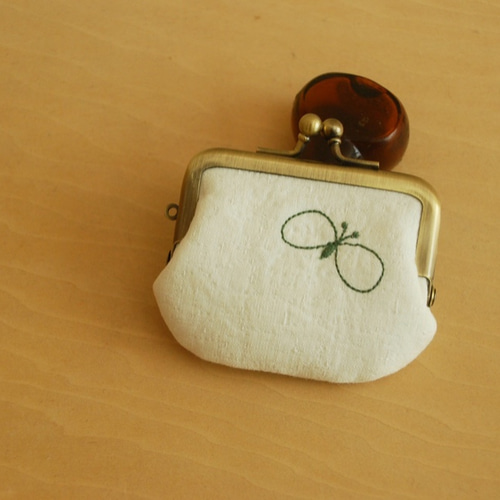 ミナペルホネン【choucho white × green】 ぺたんこミニがま口 がま口