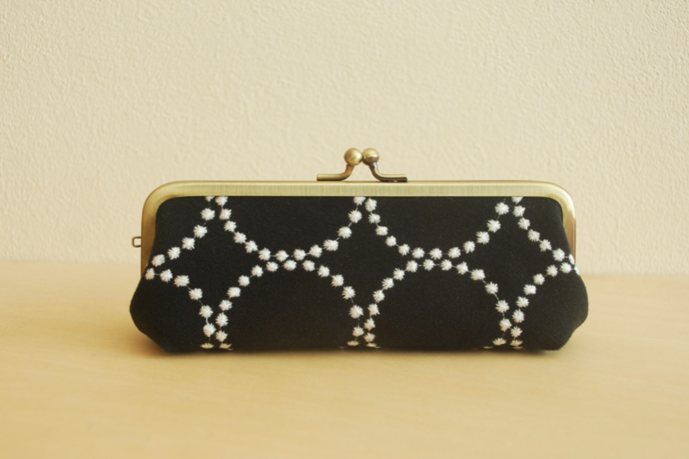 ミナペルホネン【タンバリン dop】ブラック☆がま口 ペンケース がま口  