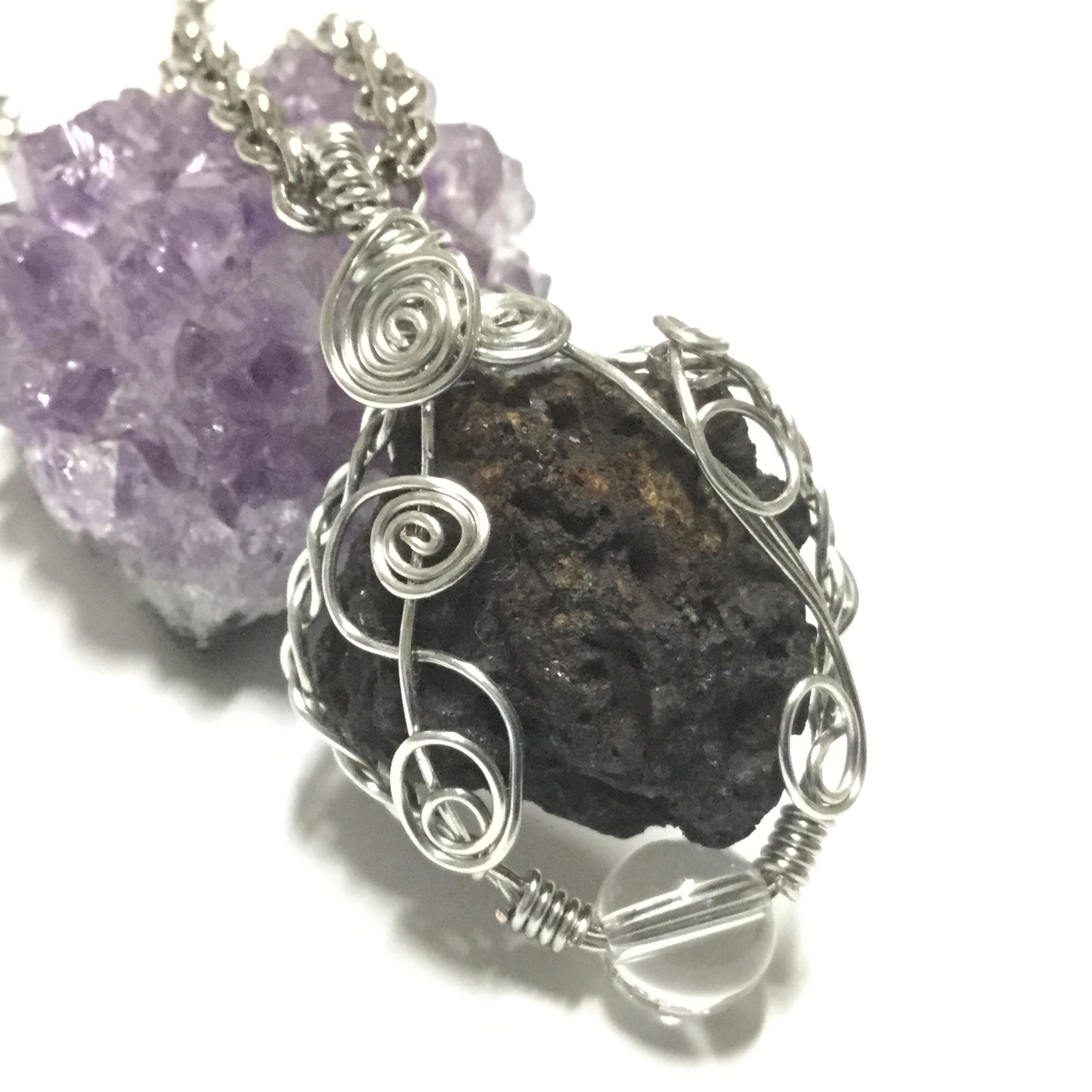 激レア！一点物☆送料無料 『天』と『地』のパワー！ 天然石 富士溶岩石＆山梨水晶 ワイヤーネックレス