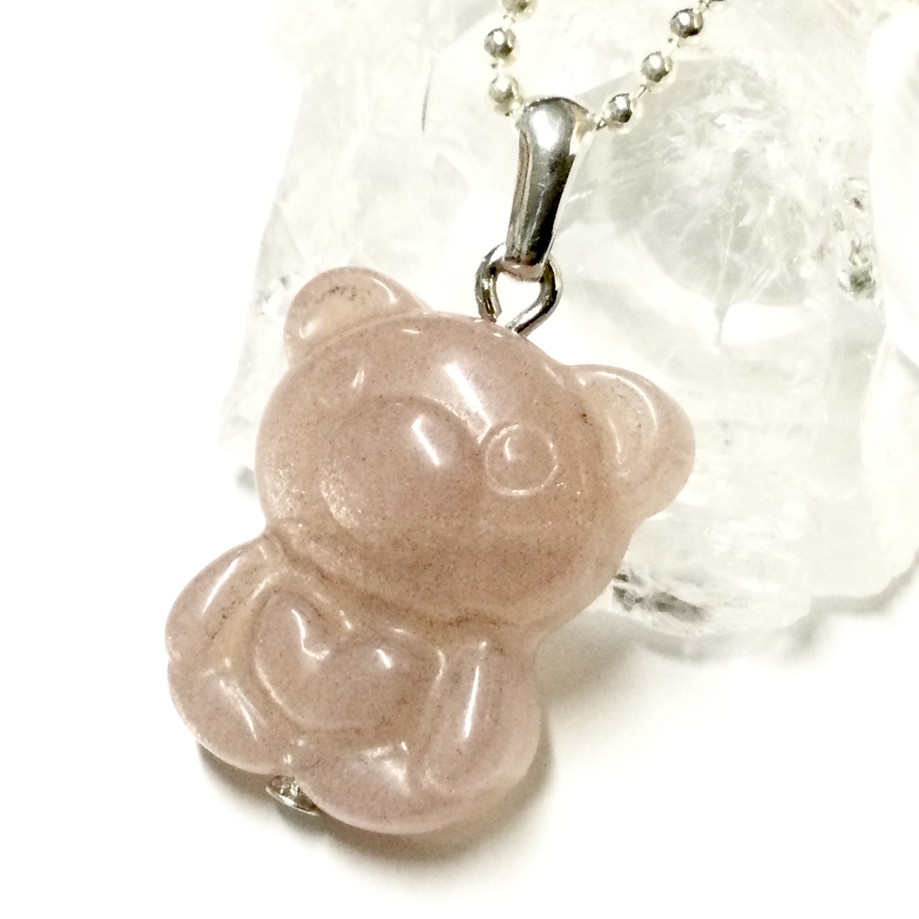 一点物☆レアストーン ヒーリングストーン 天然石 ピンクムーンストーン くまちゃん シルバー製ネックレス ①