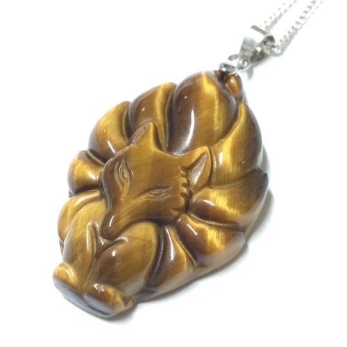 グリーンガーデン 水晶 九尾カービング   彫り物 グリーンガーデン 水晶 九尾カービング 彫り物