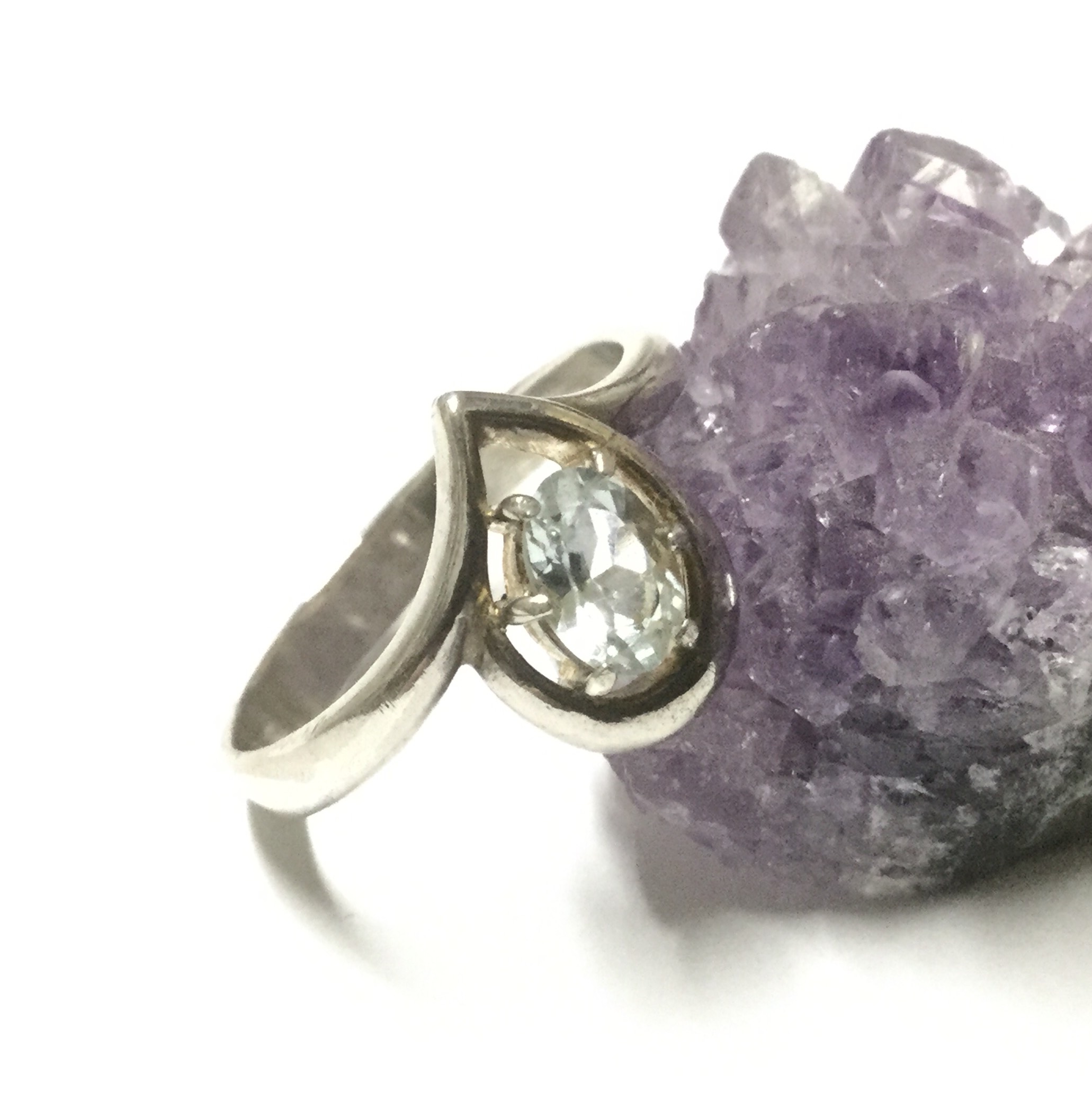 一点物☆ ヒーリングストーン 人魚の涙 天然石 ブラジル産アクアマリン シルバー製リング (１５号)