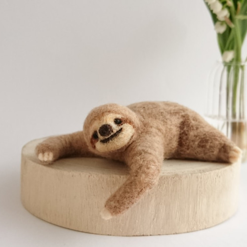 ナマケモノ ｰ休憩中ｰ 羊毛フェルト kame-kichi 通販 12005624｜Creema