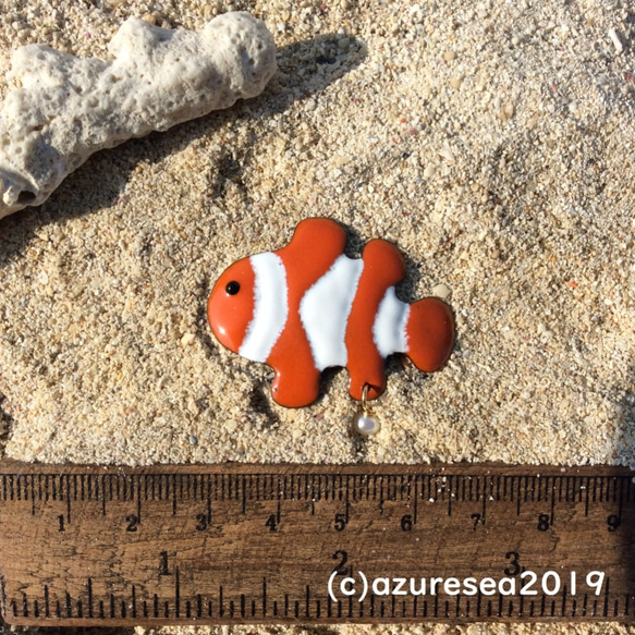 Shippou Brooch Anemone fish/ 七宝焼きブローチ カクレクマノミ 3枚目の画像