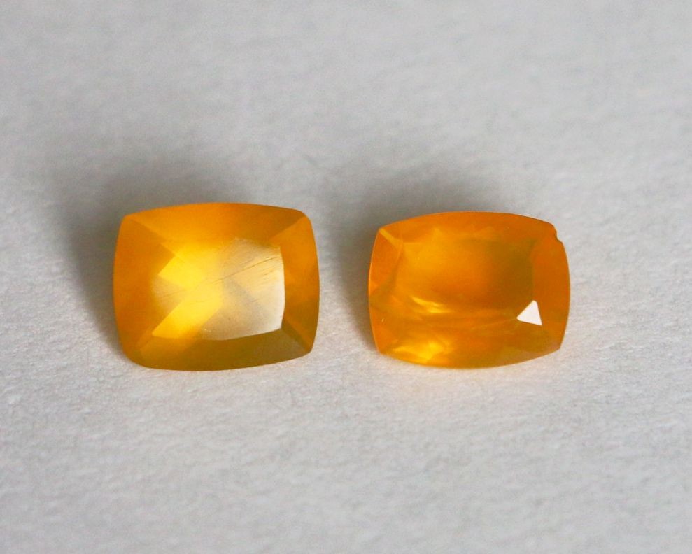 ファイヤーオパールのルース（4.5ct） 残り