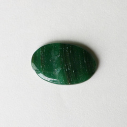 29ｃｔ　天然石　グリーンアベンチュリン　カボション　オーバル 2枚目の画像