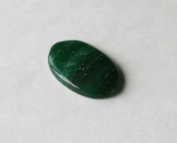 29ｃｔ　天然石　グリーンアベンチュリン　カボション　オーバル 4枚目の画像