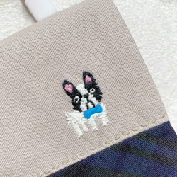 マスクフック付き移動ポケット.2ポケット.ティッシュケース.動物刺繍.フレンチブルドッグ.犬.ターランチェック 2枚目の画像