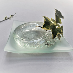 ガラスの一輪挿し　花器　水玉皿 4枚目の画像
