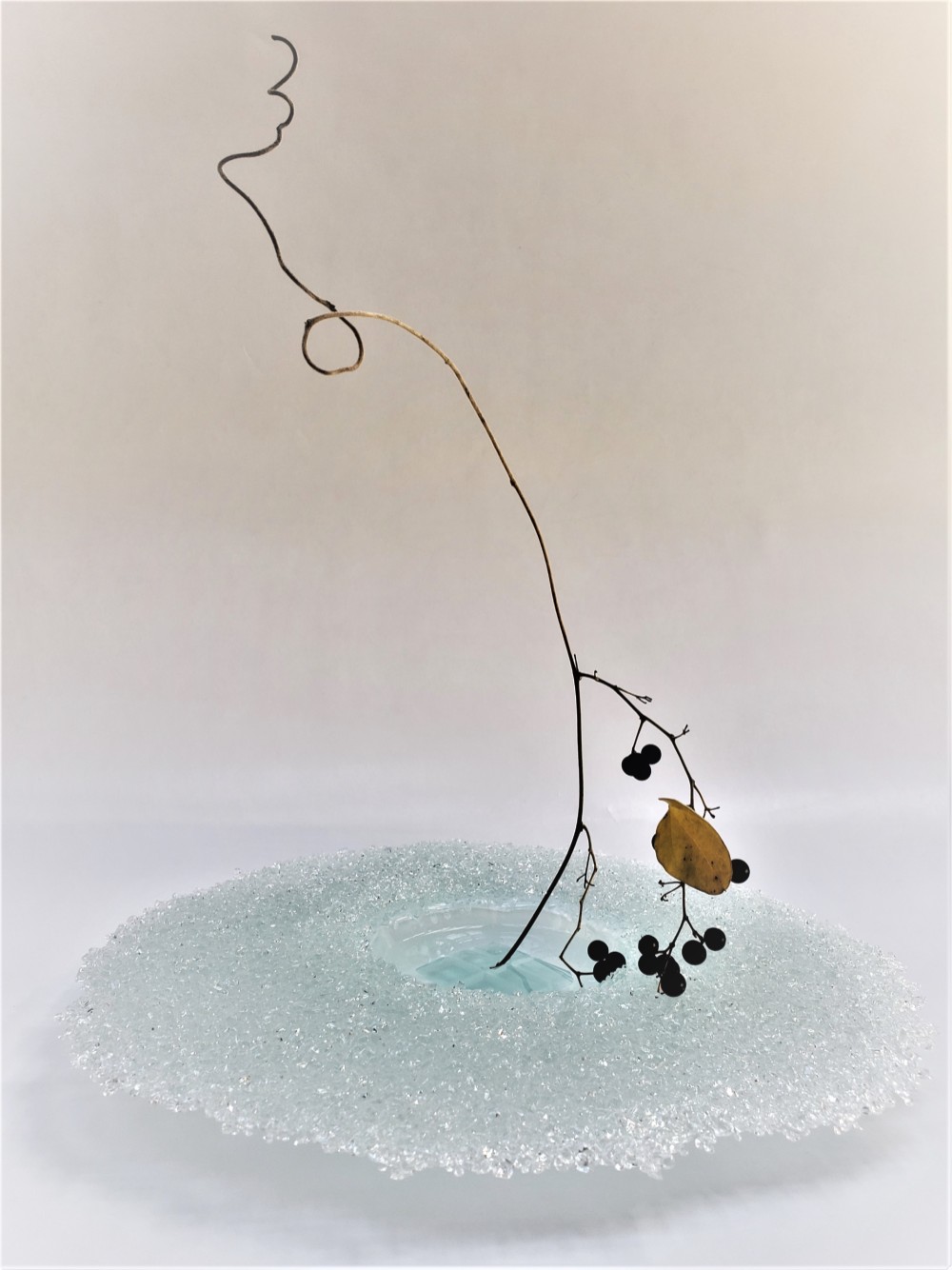 ガラスの水盤　花器　雪どけ