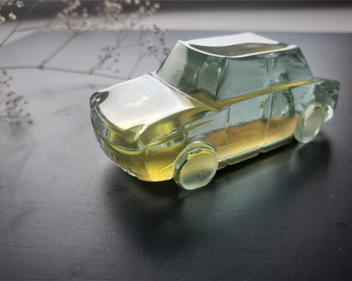 【美品】クルマ　金属　オブジェ　置物　インテリア　工芸品　美術品　A2564 美品】クルマ 金属 オブジェ 置物 インテリア 工芸品 美術品 A2564