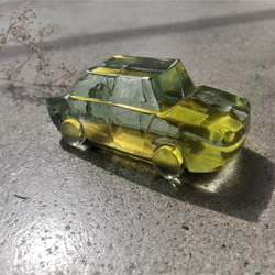 ガラスの車　置物　オブジェ 　金属箔ゴールド 7枚目の画像