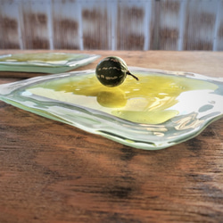ガラスの器　ケーキ皿　金のグラデーション 2枚目の画像