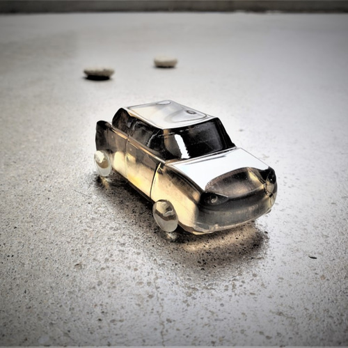 車の置物、クリスタル製(ガラス製)の通販 by ひろ's shop｜ラクマ
