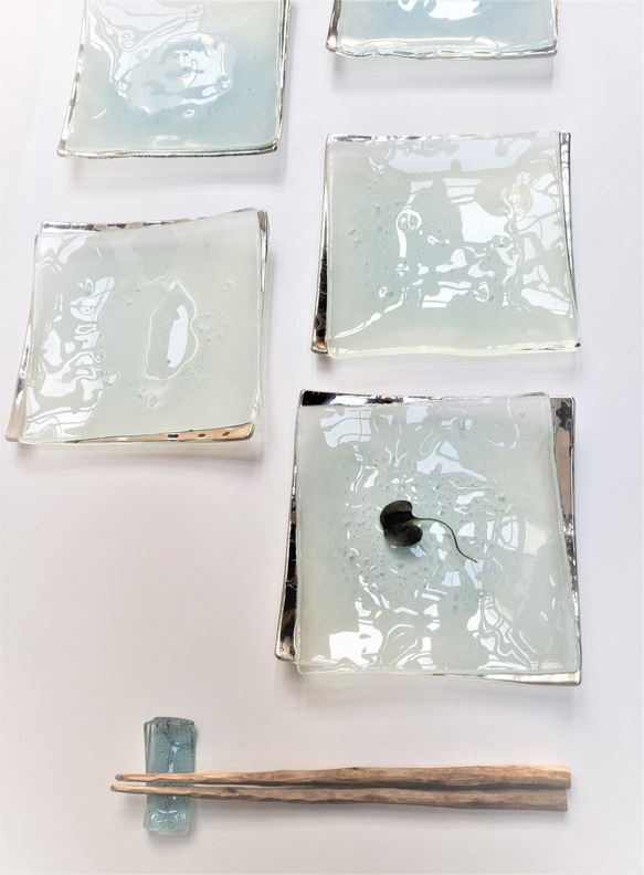 ガラスの器　プラチナ枠　15㎝角 1枚目の画像