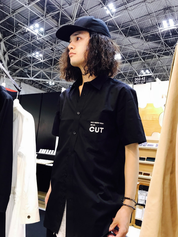 MEN & WOMEN CUT STAFF SHIRT / BLACK 3枚目の画像