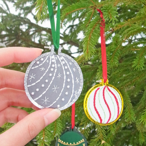 刺繍オーナメントキット・オリジナルアクリルミニ刺繍枠5個セット