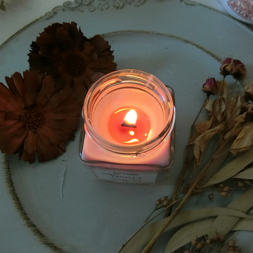 バニラのアロマキャンドル キャンドル・キャンドルホルダー d Lil