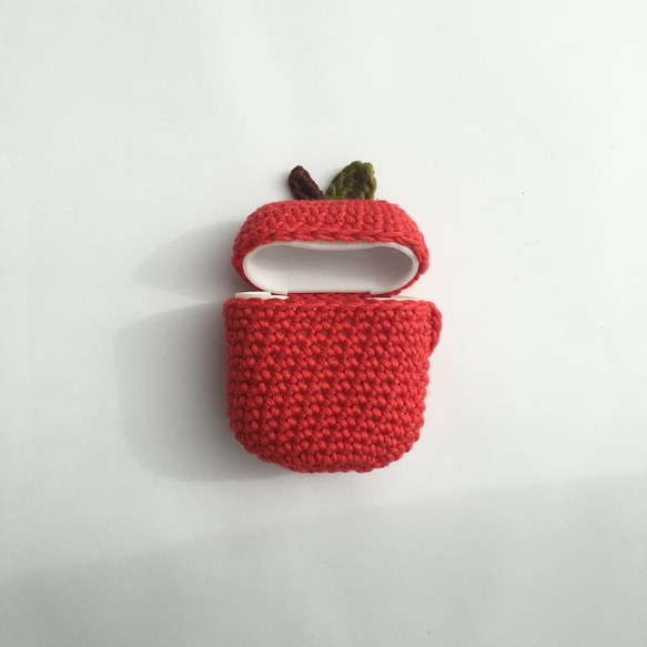 AirPods ケース / りんご 3枚目の画像