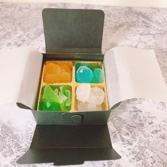 食べる宝石　キラキラ　虹色のカケラ　琥珀糖 (箱) 7枚目の画像