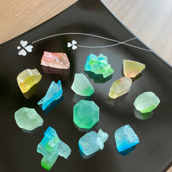食べる宝石　キラキラ　虹色のカケラ　琥珀糖 (カップ） 4枚目の画像