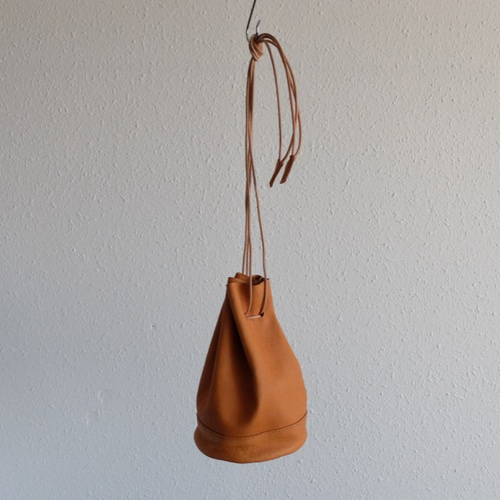 レザー巾着バッグ camel 巾着バッグ PINT 通販 11121077｜Creema(クリーマ)