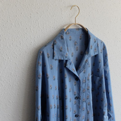 木間服装製作 / longshirt flower lightblue / unisex 1size / ロングシャツ 4枚目の画像