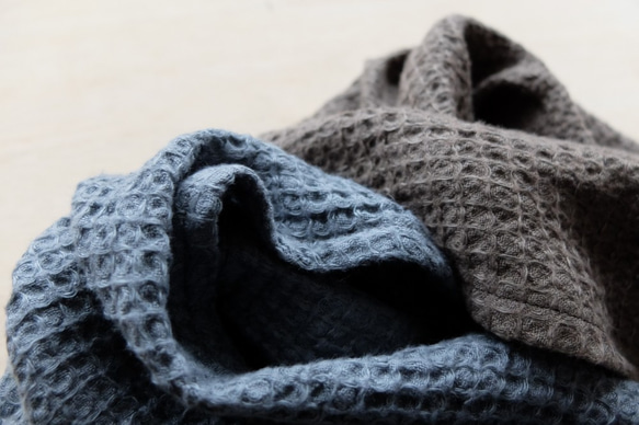 【定做】亞麻華夫格單人毯（淺棕|藍灰） 第7張的照片