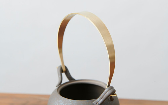 [補貨] 黃銅弦茶壺 Yakijime 第5張的照片