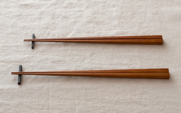 竹筷 燻竹 塗漆 ＜22.5cm / 24cm＞ 第1張的照片
