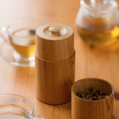 再入荷】ろくろ挽きの欅の木の茶筒（小） 保存容器