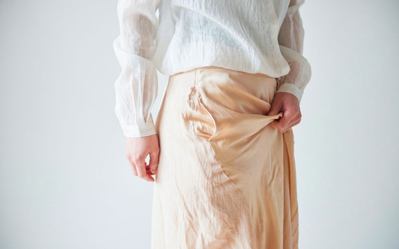 enrica linensilk skirt pinkbeige / natural dye / size38 4枚目の画像
