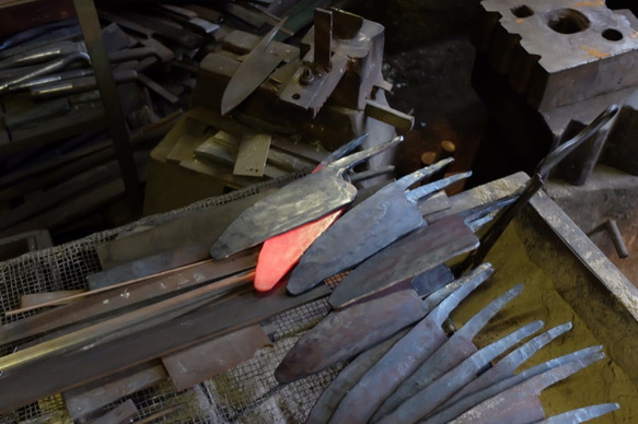 [補貨] 鐵匠德巴刀（右手） 第9張的照片