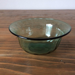 吹きガラスの小鉢（グリーン） 2枚目の画像