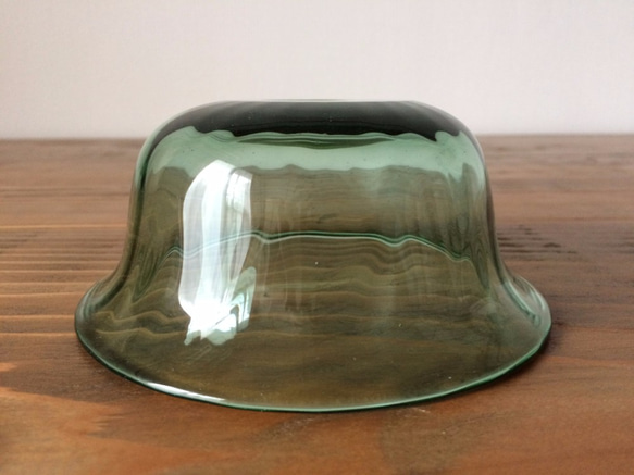 吹きガラスの小鉢（グリーン） 4枚目の画像