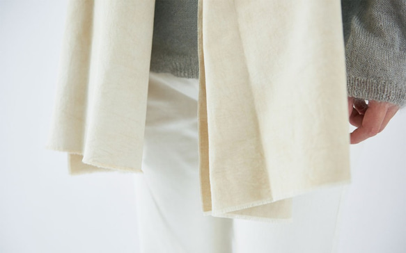 恩里卡棉法蘭絨圍巾/米色（植物染料） 第3張的照片