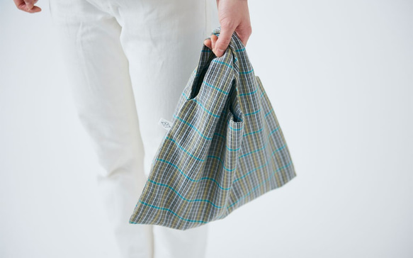 [作為庫存只出售]日本布手提包| Omi Kamifu |棉麻綠色x藍色 第3張的照片