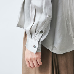 【送料無料】enrica silk blouse / ice grey (narural dye) 5枚目の画像