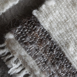 手紡ぎ手織りのウールコースター 3枚目の画像