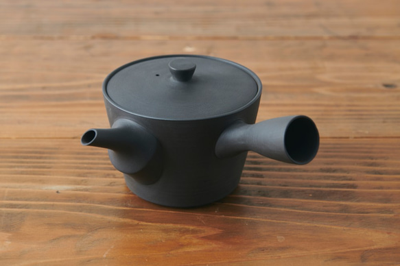 【再入荷】大きな急須　黒練　焼締め ばんこやき せっき