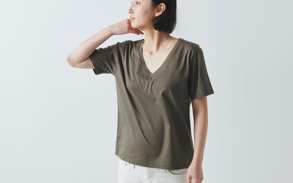 【SALE】HANDROOM WOMEN'S Vネックカットソー カーキ ［ladies S/M］ 1枚目の画像