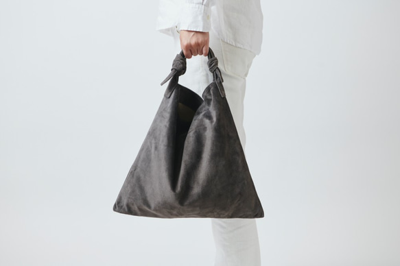 【在庫限りSALE】レザータイショルダーバッグ washable tie shoulder bag | mastard 3枚目の画像