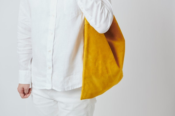 レザータイショルダーバッグ washable tie shoulder bag | navy 4枚目の画像