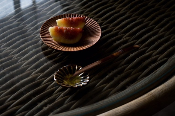 【再入荷】ハツリ小皿（ウォールナット｜オイル・蜜蝋仕上げ） 14枚目の画像