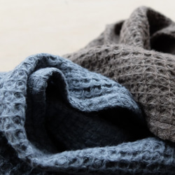 [補貨] 亞麻華夫格毛巾，藍灰色 第7張的照片